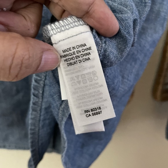 Lucky Brand Chambray Feminine Bow Button Down Shirt Denim Western Sz M NWT B5 - Picture 8 of 14